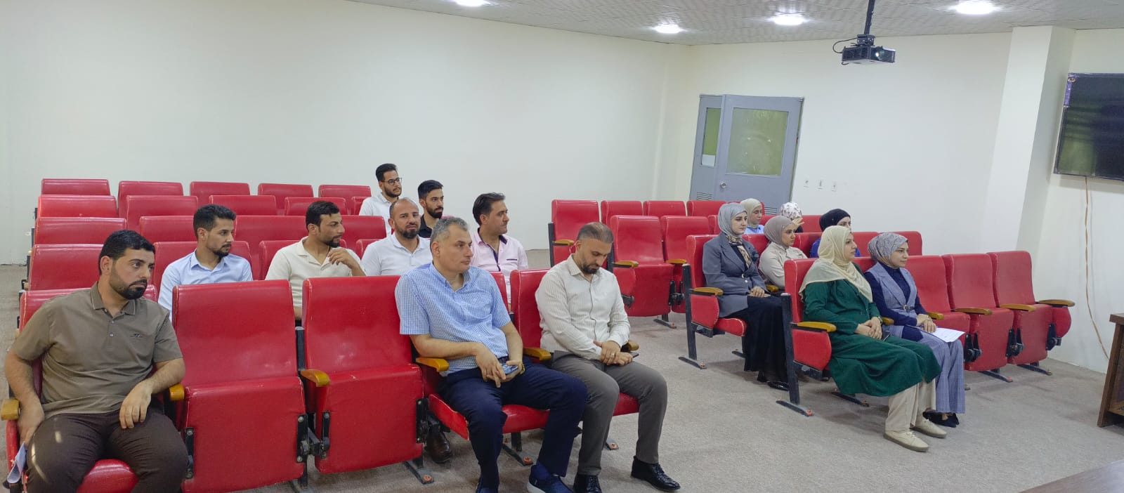 حلقة نقاشية في قسم الهندسة الميكانيكية