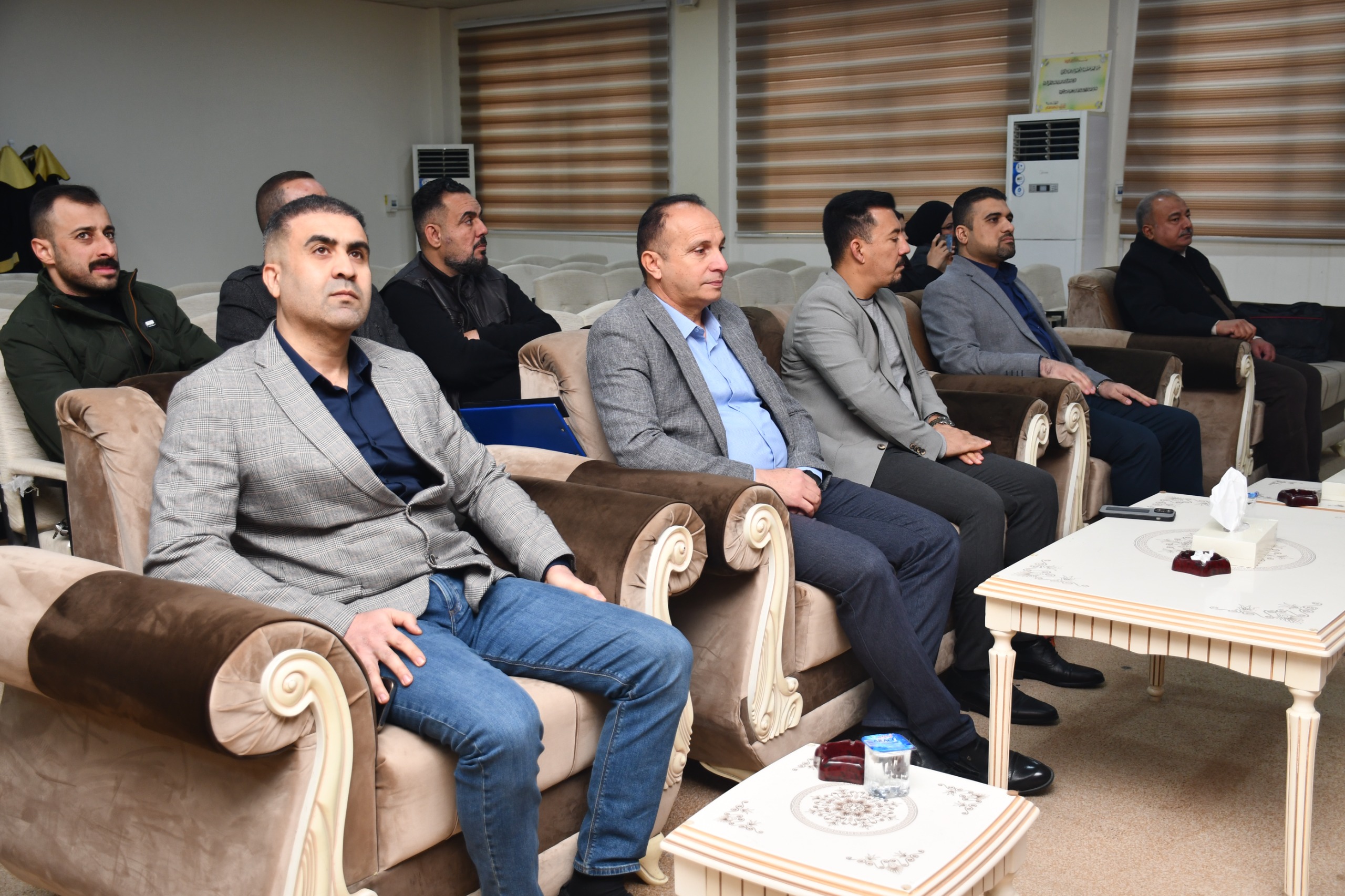 حلقة نقاشية في قسم الهندسة المدنية