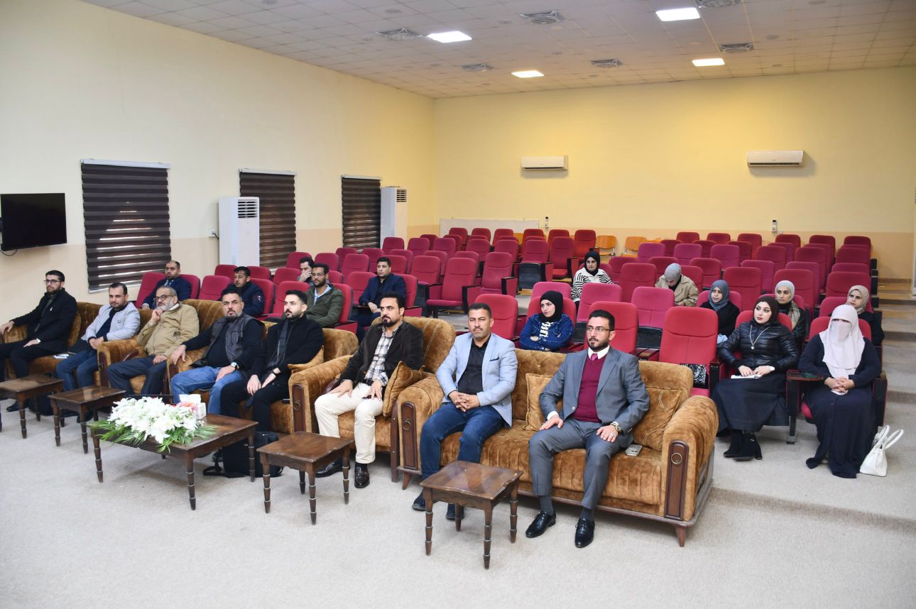 ورشة عمل بعنوان (الطرق الاكاديمية لأعداد شرائح العرض التقديمي للبحوث والاطاريح العلمية) يقيمها قسم الهندسة الميكانيكية- كلية الهندسة.