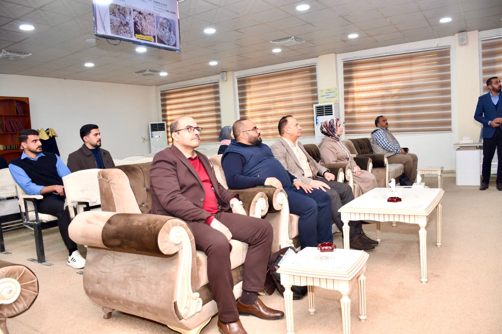 حلقة نقاشية في قسم الهندسة المدنية