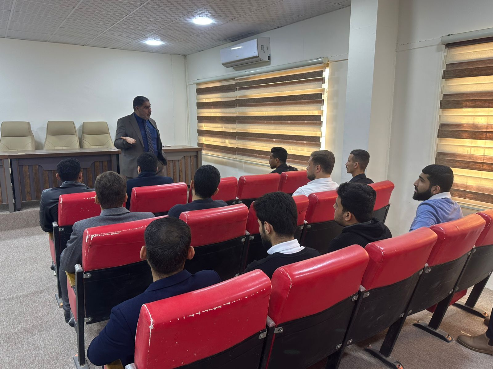 ورشة عمل في قسم الهندسة الميكانيكية