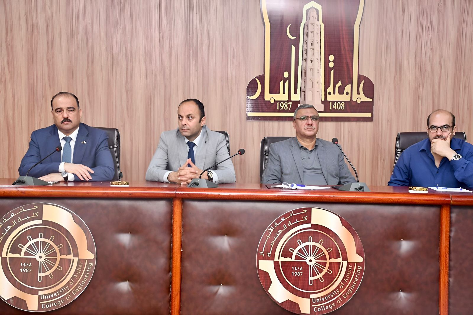 حلقة نقاشية (سيمنار) لطلبة الدراسات العليا في قسم الهندسة المدنية